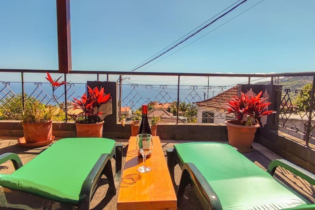 The Funny And Relax Apartment With Terrace & View Arco da Calheta  Eksteriør bilde