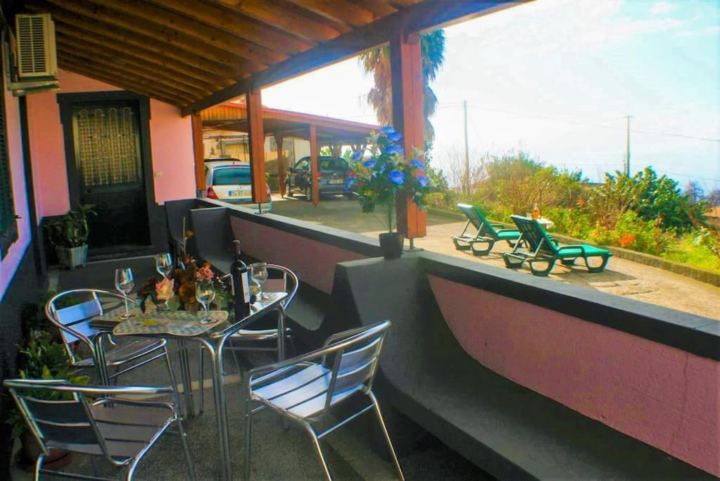 The Funny And Relax Apartment With Terrace & View Arco da Calheta  Eksteriør bilde
