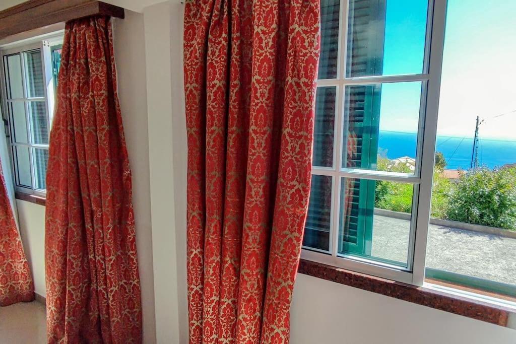 The Funny And Relax Apartment With Terrace & View Arco da Calheta  Eksteriør bilde